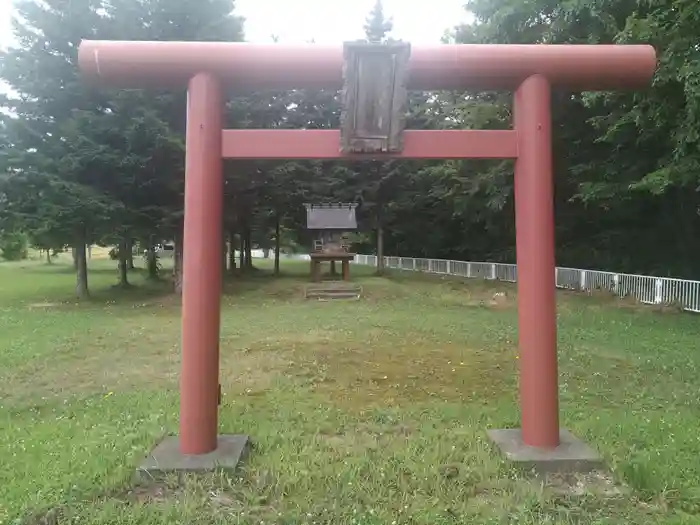 由仁戸隠神社の鳥居