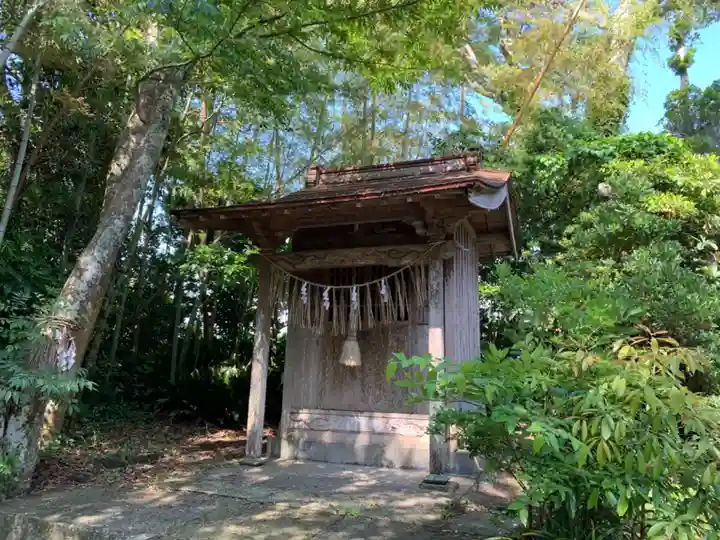 六所神社の末社・摂社