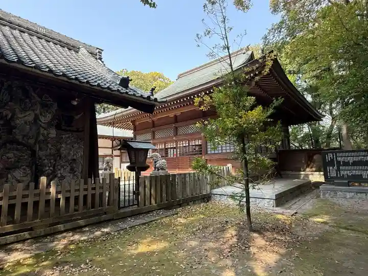 清洲山王宮 日吉神社の{uncategorized: "未分類", other: "その他", undefined: "問題あり", building: "その他建物", grave: "お墓", sacred_gate: "鳥居", guardian: "狛犬", statue: "像", buddha: "仏像", history: "歴史", nature: "自然", garden: "庭園", animal: "動物", pagoda: "塔", temizu: "手水舎", mountain_gate: "山門・神門", sanctuary: "本殿・本堂", subordinate: "末社・摂社", art: "芸術", scenery: "景色", jizo: "地蔵", ema: "絵馬", goshuin: "御朱印", omikuji: "おみくじ", items: "授与品その他", amulet: "お守り", goshuincho: "御朱印帳", eats: "食事", festival: "お祭り", votive_dance: "神楽", shichigosan: "七五三参", wedding: "結婚式", experience: "体験その他", initially: "初詣", around: "周辺", anti_infection: "感染症対策"}