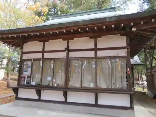 筑摩神社の建物その他