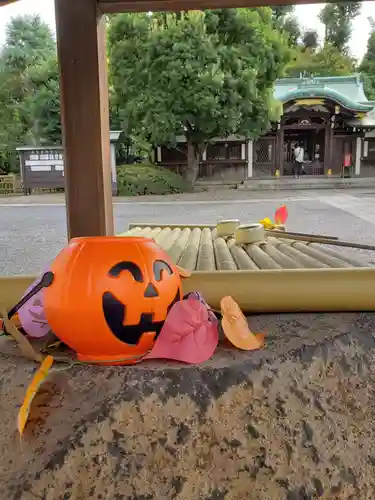 白金氷川神社の手水