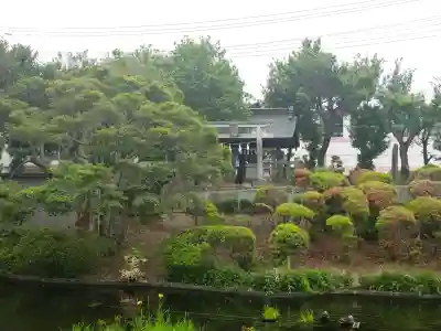 箭弓稲荷神社の{uncategorized: "未分類", other: "その他", undefined: "問題あり", building: "その他建物", grave: "お墓", sacred_gate: "鳥居", guardian: "狛犬", statue: "像", buddha: "仏像", history: "歴史", nature: "自然", garden: "庭園", animal: "動物", pagoda: "塔", temizu: "手水舎", mountain_gate: "山門・神門", sanctuary: "本殿・本堂", subordinate: "末社・摂社", art: "芸術", scenery: "景色", jizo: "地蔵", ema: "絵馬", goshuin: "御朱印", omikuji: "おみくじ", items: "授与品その他", amulet: "お守り", goshuincho: "御朱印帳", eats: "食事", festival: "お祭り", votive_dance: "神楽", shichigosan: "七五三参", wedding: "結婚式", experience: "体験その他", initially: "初詣", around: "周辺", anti_infection: "感染症対策"}