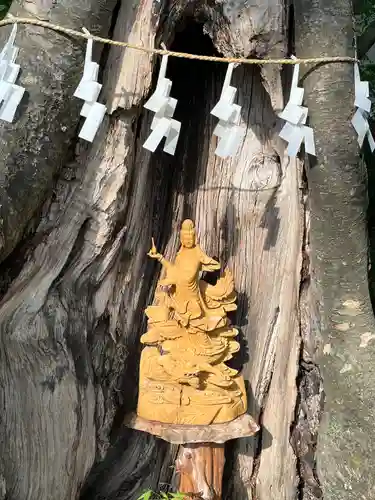 秩父今宮神社の仏像