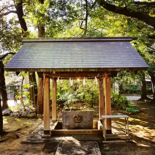 赤坂氷川神社の手水