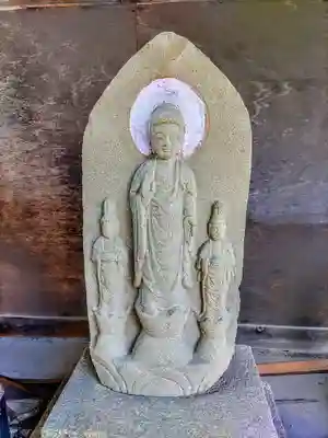 秋葉社（引山2）の仏像