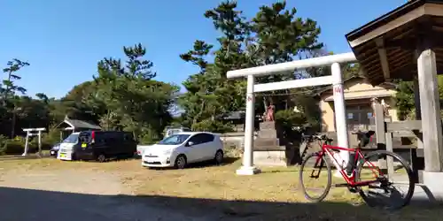 神明社の鳥居