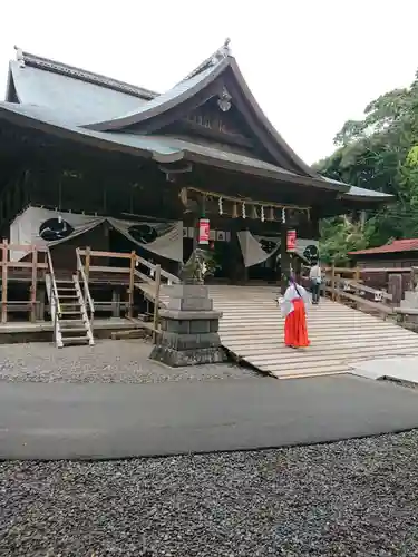 府八幡宮の本殿・本堂