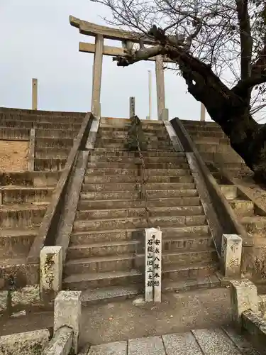 嘉母神社の鳥居