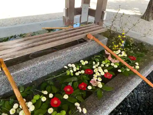 射水神社の手水