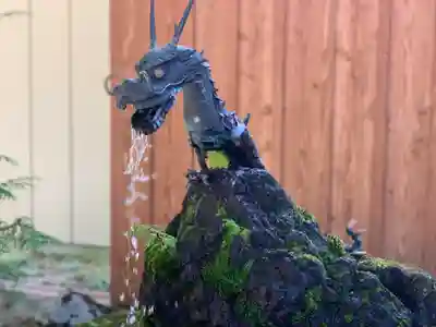 日光二荒山神社中宮祠の手水舎