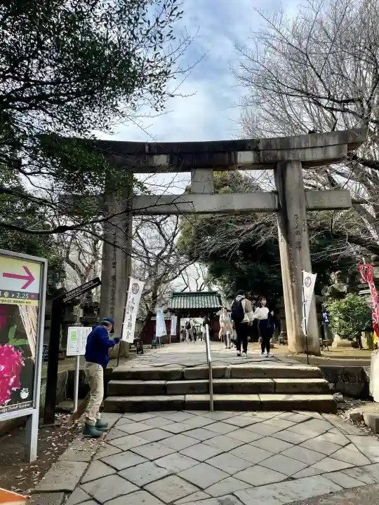 上野東照宮の{uncategorized: "未分類", other: "その他", undefined: "問題あり", building: "その他建物", grave: "お墓", sacred_gate: "鳥居", guardian: "狛犬", statue: "像", buddha: "仏像", history: "歴史", nature: "自然", garden: "庭園", animal: "動物", pagoda: "塔", temizu: "手水舎", mountain_gate: "山門・神門", sanctuary: "本殿・本堂", subordinate: "末社・摂社", art: "芸術", scenery: "景色", jizo: "地蔵", ema: "絵馬", goshuin: "御朱印", omikuji: "おみくじ", items: "授与品その他", amulet: "お守り", goshuincho: "御朱印帳", eats: "食事", festival: "お祭り", votive_dance: "神楽", shichigosan: "七五三参", wedding: "結婚式", experience: "体験その他", initially: "初詣", around: "周辺", anti_infection: "感染症対策"}