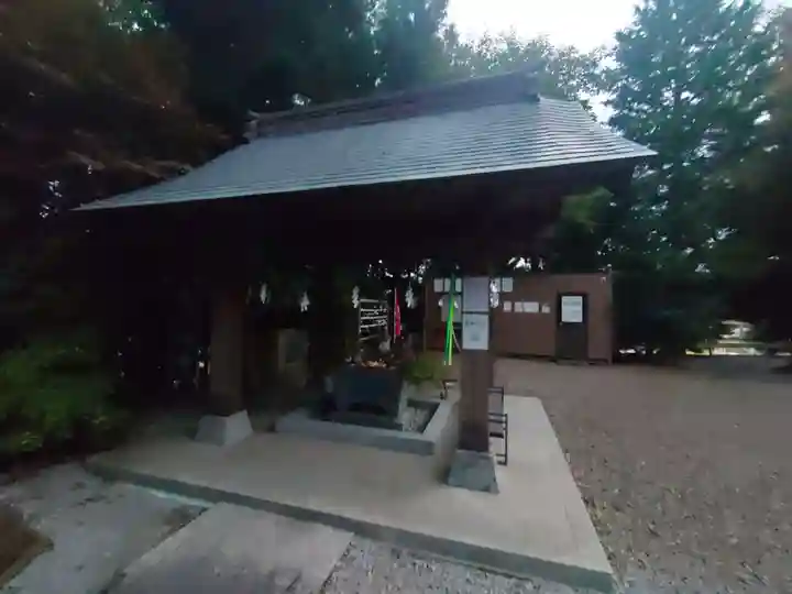 滑川神社 - 仕事と子どもの守り神の手水舎