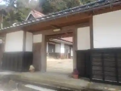 観音寺の山門・神門
