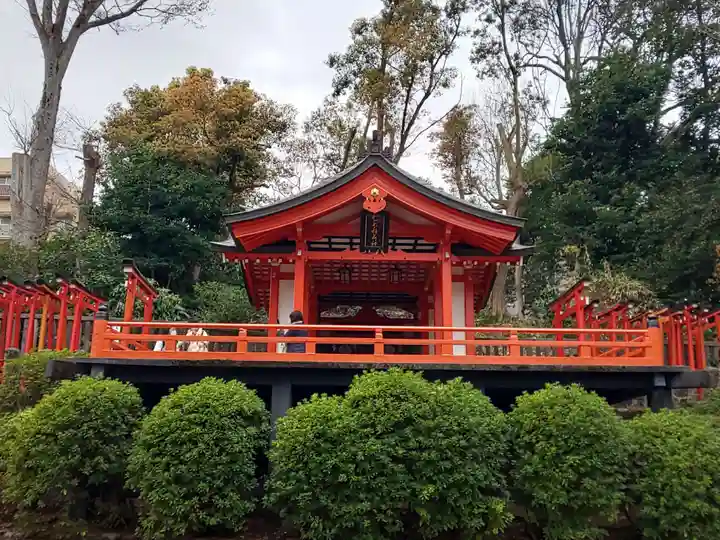 根津神社の末社・摂社