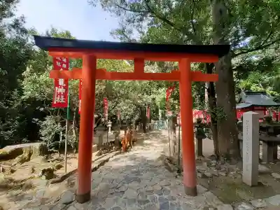 春日大社金龍神社(禁裡殿)の{uncategorized: "未分類", other: "その他", undefined: "問題あり", building: "その他建物", grave: "お墓", sacred_gate: "鳥居", guardian: "狛犬", statue: "像", buddha: "仏像", history: "歴史", nature: "自然", garden: "庭園", animal: "動物", pagoda: "塔", temizu: "手水舎", mountain_gate: "山門・神門", sanctuary: "本殿・本堂", subordinate: "末社・摂社", art: "芸術", scenery: "景色", jizo: "地蔵", ema: "絵馬", goshuin: "御朱印", omikuji: "おみくじ", items: "授与品その他", amulet: "お守り", goshuincho: "御朱印帳", eats: "食事", festival: "お祭り", votive_dance: "神楽", shichigosan: "七五三参", wedding: "結婚式", experience: "体験その他", initially: "初詣", around: "周辺", anti_infection: "感染症対策"}