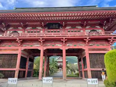 甲斐善光寺の山門・神門