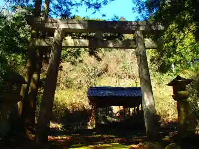 白山神社の鳥居