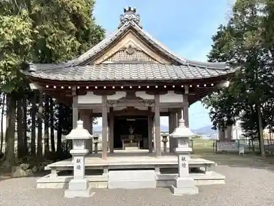 松井神社の本殿