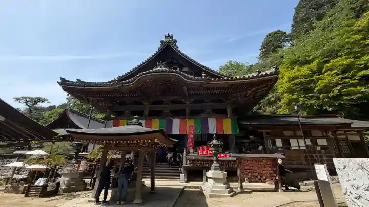 岡寺(龍蓋寺)の{uncategorized: "未分類", other: "その他", undefined: "問題あり", building: "その他建物", grave: "お墓", sacred_gate: "鳥居", guardian: "狛犬", statue: "像", buddha: "仏像", history: "歴史", nature: "自然", garden: "庭園", animal: "動物", pagoda: "塔", temizu: "手水舎", mountain_gate: "山門・神門", sanctuary: "本殿・本堂", subordinate: "末社・摂社", art: "芸術", scenery: "景色", jizo: "地蔵", ema: "絵馬", goshuin: "御朱印", omikuji: "おみくじ", items: "授与品その他", amulet: "お守り", goshuincho: "御朱印帳", eats: "食事", festival: "お祭り", votive_dance: "神楽", shichigosan: "七五三参", wedding: "結婚式", experience: "体験その他", initially: "初詣", around: "周辺", anti_infection: "感染症対策"}