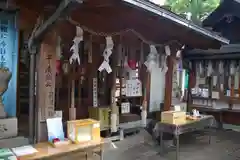 若一神社の本殿