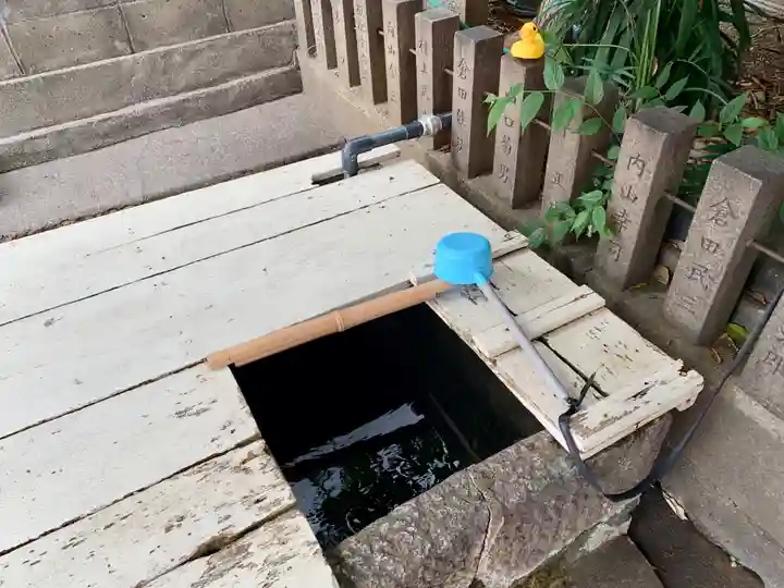 谷の清水(清水井戸地蔵尊)のその他建物