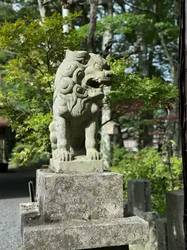 山中諏訪神社(山梨県)