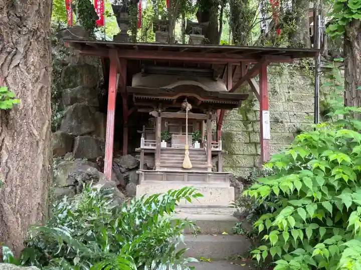 王子稲荷神社の{uncategorized: "未分類", other: "その他", undefined: "問題あり", building: "その他建物", grave: "お墓", sacred_gate: "鳥居", guardian: "狛犬", statue: "像", buddha: "仏像", history: "歴史", nature: "自然", garden: "庭園", animal: "動物", pagoda: "塔", temizu: "手水舎", mountain_gate: "山門・神門", sanctuary: "本殿・本堂", subordinate: "末社・摂社", art: "芸術", scenery: "景色", jizo: "地蔵", ema: "絵馬", goshuin: "御朱印", omikuji: "おみくじ", items: "授与品その他", amulet: "お守り", goshuincho: "御朱印帳", eats: "食事", festival: "お祭り", votive_dance: "神楽", shichigosan: "七五三参", wedding: "結婚式", experience: "体験その他", initially: "初詣", around: "周辺", anti_infection: "感染症対策"}
