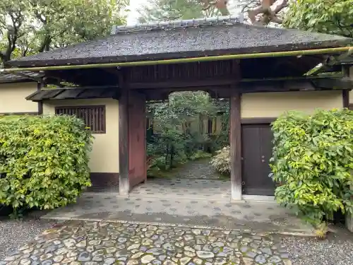 水火天満宮の{uncategorized: "未分類", other: "その他", undefined: "問題あり", building: "その他建物", grave: "お墓", sacred_gate: "鳥居", guardian: "狛犬", statue: "像", buddha: "仏像", history: "歴史", nature: "自然", garden: "庭園", animal: "動物", pagoda: "塔", temizu: "手水舎", mountain_gate: "山門・神門", sanctuary: "本殿・本堂", subordinate: "末社・摂社", art: "芸術", scenery: "景色", jizo: "地蔵", ema: "絵馬", goshuin: "御朱印", omikuji: "おみくじ", items: "授与品その他", amulet: "お守り", goshuincho: "御朱印帳", eats: "食事", festival: "お祭り", votive_dance: "神楽", shichigosan: "七五三参", wedding: "結婚式", experience: "体験その他", initially: "初詣", around: "周辺", anti_infection: "感染症対策"}