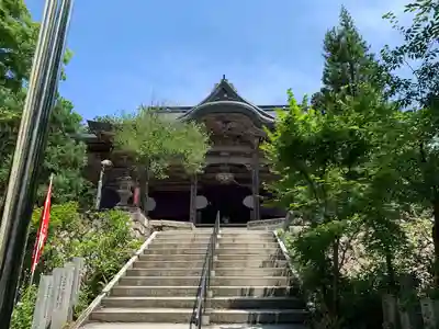 成相寺の本殿・本堂
