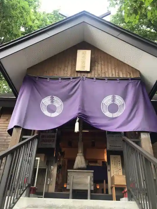 清田稲荷神社の本殿・本堂