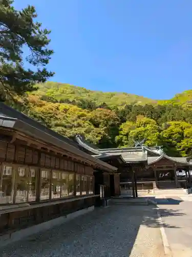 函館八幡宮の{uncategorized: "未分類", other: "その他", undefined: "問題あり", building: "その他建物", grave: "お墓", sacred_gate: "鳥居", guardian: "狛犬", statue: "像", buddha: "仏像", history: "歴史", nature: "自然", garden: "庭園", animal: "動物", pagoda: "塔", temizu: "手水舎", mountain_gate: "山門・神門", sanctuary: "本殿・本堂", subordinate: "末社・摂社", art: "芸術", scenery: "景色", jizo: "地蔵", ema: "絵馬", goshuin: "御朱印", omikuji: "おみくじ", items: "授与品その他", amulet: "お守り", goshuincho: "御朱印帳", eats: "食事", festival: "お祭り", votive_dance: "神楽", shichigosan: "七五三参", wedding: "結婚式", experience: "体験その他", initially: "初詣", around: "周辺", anti_infection: "感染症対策"}