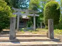 下野田稲荷神社の{uncategorized: "未分類", other: "その他", undefined: "問題あり", building: "その他建物", grave: "お墓", sacred_gate: "鳥居", guardian: "狛犬", statue: "像", buddha: "仏像", history: "歴史", nature: "自然", garden: "庭園", animal: "動物", pagoda: "塔", temizu: "手水舎", mountain_gate: "山門・神門", sanctuary: "本殿・本堂", subordinate: "末社・摂社", art: "芸術", scenery: "景色", jizo: "地蔵", ema: "絵馬", goshuin: "御朱印", omikuji: "おみくじ", items: "授与品その他", amulet: "お守り", goshuincho: "御朱印帳", eats: "食事", festival: "お祭り", votive_dance: "神楽", shichigosan: "七五三参", wedding: "結婚式", experience: "体験その他", initially: "初詣", around: "周辺", anti_infection: "感染症対策"}