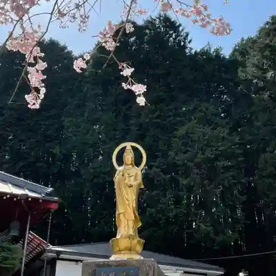出世観音 養老山　立國寺の仏像
