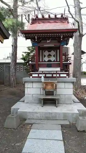 三吉神社の末社