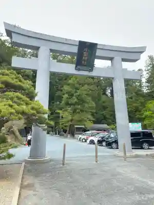 小國神社の{uncategorized: "未分類", other: "その他", undefined: "問題あり", building: "その他建物", grave: "お墓", sacred_gate: "鳥居", guardian: "狛犬", statue: "像", buddha: "仏像", history: "歴史", nature: "自然", garden: "庭園", animal: "動物", pagoda: "塔", temizu: "手水舎", mountain_gate: "山門・神門", sanctuary: "本殿・本堂", subordinate: "末社・摂社", art: "芸術", scenery: "景色", jizo: "地蔵", ema: "絵馬", goshuin: "御朱印", omikuji: "おみくじ", items: "授与品その他", amulet: "お守り", goshuincho: "御朱印帳", eats: "食事", festival: "お祭り", votive_dance: "神楽", shichigosan: "七五三参", wedding: "結婚式", experience: "体験その他", initially: "初詣", around: "周辺", anti_infection: "感染症対策"}