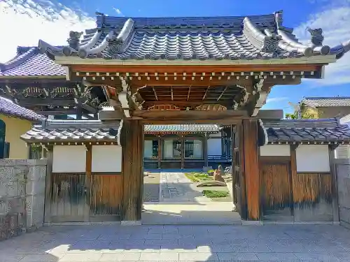 吟松寺の山門・神門