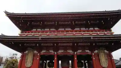 浅草寺の山門・神門