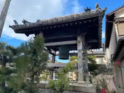 海眼院の{uncategorized: "未分類", other: "その他", undefined: "問題あり", building: "その他建物", grave: "お墓", sacred_gate: "鳥居", guardian: "狛犬", statue: "像", buddha: "仏像", history: "歴史", nature: "自然", garden: "庭園", animal: "動物", pagoda: "塔", temizu: "手水舎", mountain_gate: "山門・神門", sanctuary: "本殿・本堂", subordinate: "末社・摂社", art: "芸術", scenery: "景色", jizo: "地蔵", ema: "絵馬", goshuin: "御朱印", omikuji: "おみくじ", items: "授与品その他", amulet: "お守り", goshuincho: "御朱印帳", eats: "食事", festival: "お祭り", votive_dance: "神楽", shichigosan: "七五三参", wedding: "結婚式", experience: "体験その他", initially: "初詣", around: "周辺", anti_infection: "感染症対策"}