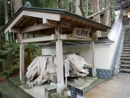 目の霊山　油山寺の建物その他