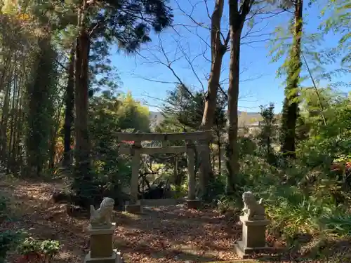 苗鹿神社の鳥居