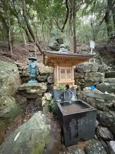 大日寺奥の院爪彫薬師(高知県)