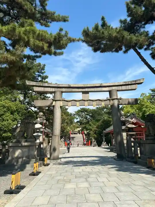 住吉大社の{uncategorized: "未分類", other: "その他", undefined: "問題あり", building: "その他建物", grave: "お墓", sacred_gate: "鳥居", guardian: "狛犬", statue: "像", buddha: "仏像", history: "歴史", nature: "自然", garden: "庭園", animal: "動物", pagoda: "塔", temizu: "手水舎", mountain_gate: "山門・神門", sanctuary: "本殿・本堂", subordinate: "末社・摂社", art: "芸術", scenery: "景色", jizo: "地蔵", ema: "絵馬", goshuin: "御朱印", omikuji: "おみくじ", items: "授与品その他", amulet: "お守り", goshuincho: "御朱印帳", eats: "食事", festival: "お祭り", votive_dance: "神楽", shichigosan: "七五三参", wedding: "結婚式", experience: "体験その他", initially: "初詣", around: "周辺", anti_infection: "感染症対策"}
