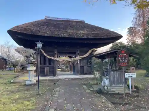 滑河山龍正院の山門