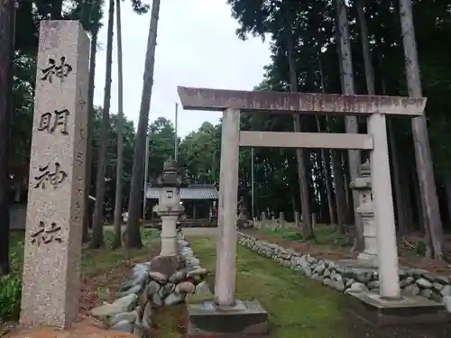 神明神社の鳥居