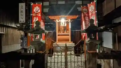 野中稲荷神社の本殿