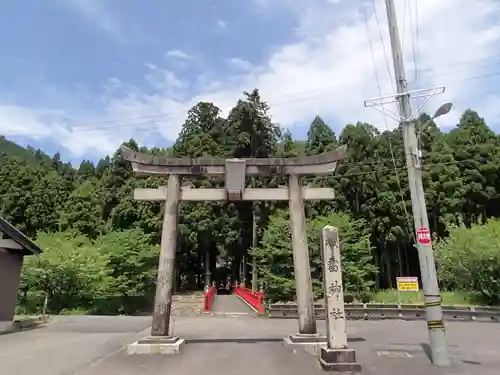 雷神社の鳥居