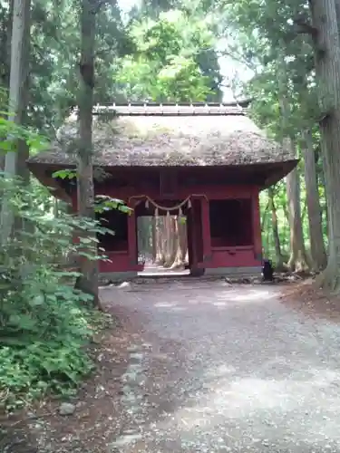 戸隠神社奥社の山門・神門
