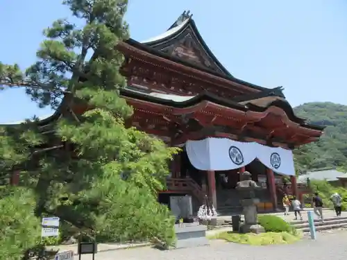 甲斐善光寺の本殿