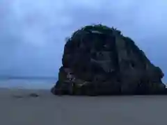 稲佐の浜　弁天島の景色