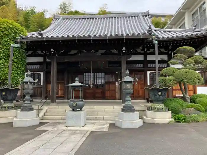 東泉寺の本殿